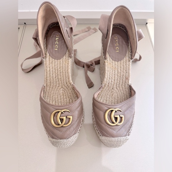 GUCCI Double G Logo Espadrilles - never worn! - Picture 2 of 4